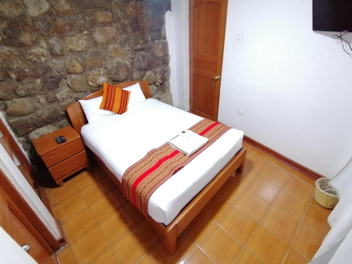 Hostal Turistico Illapa Cusco 119 Exteriör bild